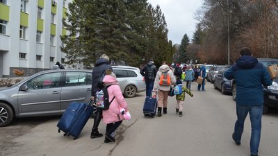 Дітей зі Львова відправили до Польщі