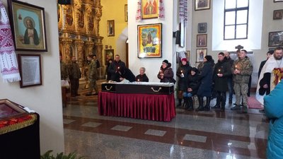 У Полтаві попрощалися із Юрієм Маликом, який загинув на війні У Полтаві попрощалися із Юрієм Маликом, який загинув на війні