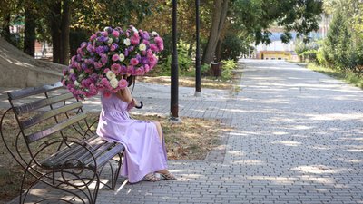 Херсон, місто, вулиця, квіти, погода, парасолька з квітів, Вікторія Мороз