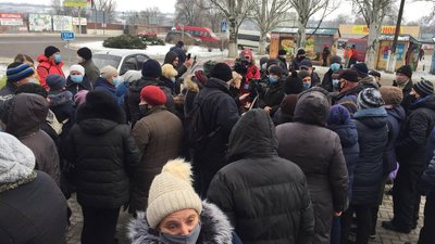 Мешканці Оріхова на Запоріжжі провели акцію протесту проти Мешканці Оріхова на Запоріжжі провели акцію протесту проти