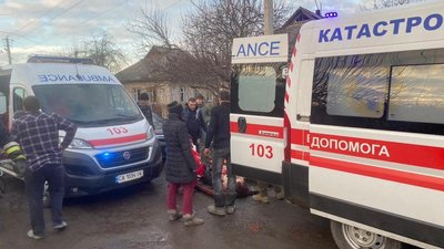 На Черкащині чули вибухи. Є влучання у житлові будинки На Черкащині чули вибухи. Є влучання у житлові будинки