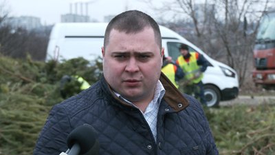 У Харкові після свят викидають близько 100 тисяч ялинок — комунальники У Харкові після свят викидають близько 100 тисяч ялинок — комунальники