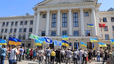 Сесія Запорізької міськради вкотре не відбулася, міський голова вимагає юридичної оцінки