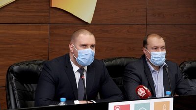 голова Полтавсько ОДА Олег Синєгубов та в.о. генерального директора «Полтаватеплоенерго» Олександр Олексенко голова Полтавсько ОДА Олег Синєгубов та в.о. генерального директора «Полтаватеплоенерго» Олександр Олексенко