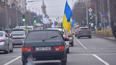 "Не будьте самовпевненими". Патрульна поліція розповіла, як уникнути ДТП взимку