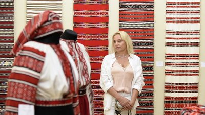 Іванківське ткацтво пропонують внести до нематеріальної культурної спадщини України Іванківське ткацтво пропонують внести до нематеріальної культурної спадщини України