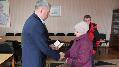 У Тальному посмертно нагородили полеглих захисників У Тальному посмертно нагородили полеглих захисників