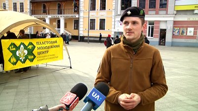 У Житомирі пластуни провели квест до річниці звільнення міста від більшовиків У Житомирі пластуни провели квест до річниці звільнення міста від більшовиків