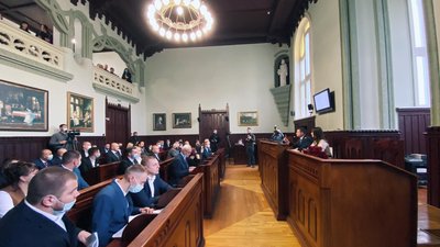 У Мукачеві відбулася перша сесія новообраного складу міськради У Мукачеві відбулася перша сесія новообраного складу міськради