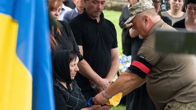 В Ужгороді попрощалися із полеглим на війні Олександром Дюриком