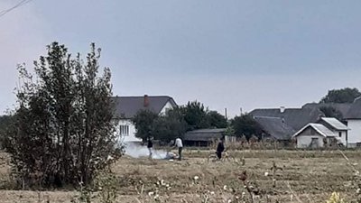 Біля Франківська палії сухої трави тікали від рятувальників Біля Франківська палії сухої трави тікали від рятувальників