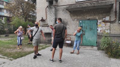 У Дніпрі власник гуртожитку намагається виселити його мешканців