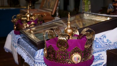 Любов перемагає війну: у Харкові під час вінчання стався обстріл неподалік храму Любов перемагає війну: у Харкові під час вінчання стався обстріл неподалік храму