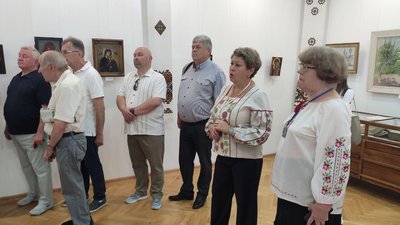 У Тернопільському краєзнавчому музеї відкрили виставку присвячену 1035-й річниці Хрещення Русі У Тернопільському краєзнавчому музеї відкрили виставку присвячену 1035-й річниці Хрещення Русі