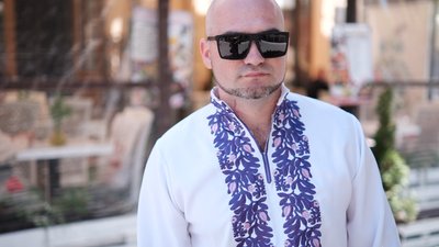 Як відзначають День вишиванки у місті, де заснували свято. Фоторепортаж з Чернівців Як відзначають День вишиванки у місті, де заснували свято. Фоторепортаж з Чернівців