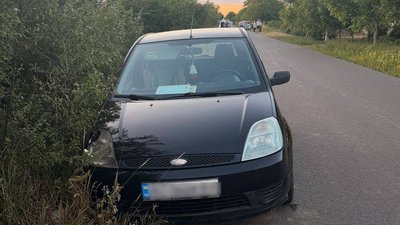 У Берегівському районі 15-річний хлопець за кермом авто збив 10-річну дівчинку