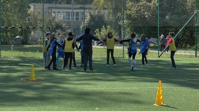 Урок фізкультури у полтавській школі за програмою НУШ