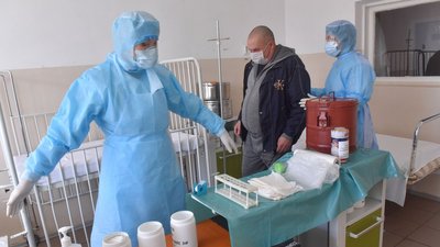 Лікарні "другої хвилі" вже задіяли в двох областях - МОЗ