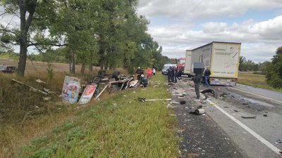 Водії загинули на місці: на Черкащині сталася ДТП за участі вантажівок