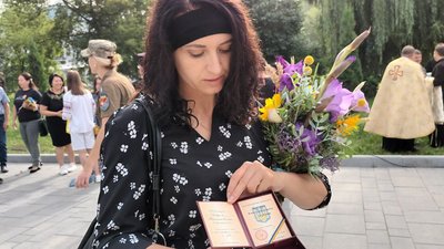 У Тернополі показали стяги, які використовували в різні часи становлення української державності У Тернополі показали стяги, які використовували в різні часи становлення української державності
