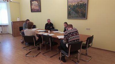 Пошкоджений внаслідок обстрілів театр Пушкіна у Харкові відновив репетиції Пошкоджений внаслідок обстрілів театр Пушкіна у Харкові відновив репетиції