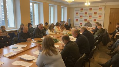У Первомайському депутати увосьме не підтримали перейменування міста — це була остання спроба: чому та що далі У Первомайському депутати увосьме не підтримали перейменування міста — це була остання спроба: чому та що далі