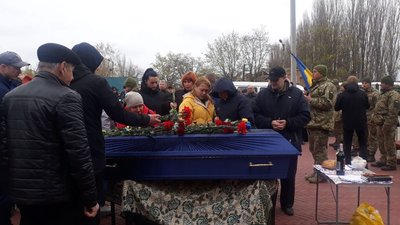 У Кропивницькому попрощались з страшим солдатом Володимиром Згамою У Кропивницькому попрощались з страшим солдатом Володимиром Згамою