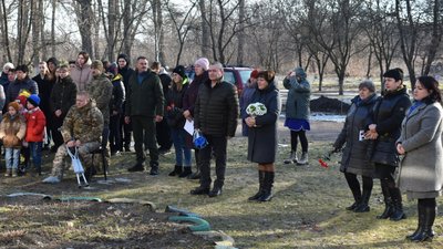 На Полтавщині відкрили дошку Олександрові Безсмертному На Полтавщині відкрили дошку Олександрові Безсмертному