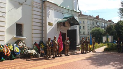 У Сумах попрощалися з загиблим на Донеччині Сергієм Горбачем У Сумах попрощалися з загиблим на Донеччині Сергієм Горбачем