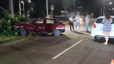 Напідпитку та без прав: у Черкасах сталась ДТП Напідпитку та без прав: у Черкасах сталась ДТП