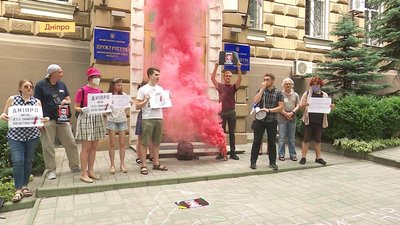 У Дніпрі провели акцію на підтримку одеського активіста Сергія Стерненка