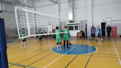 У Сумах змагаються юні волейболісти У Сумах змагаються юні волейболісти