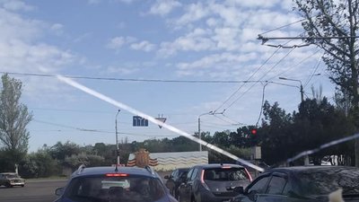 Герб Одеси розмалювали в кольори Георгіївської стрічки Герб Одеси розмалювали в кольори Георгіївської стрічки