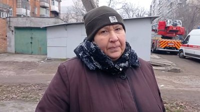 Влучання дрона у багатоповерхівку у Дніпрі: що розповідають місцеві Влучання дрона у багатоповерхівку у Дніпрі: що розповідають місцеві