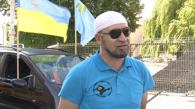 Волиняни до Дня кримськотатарського прапора влаштували автопробіг Волиняни до Дня кримськотатарського прапора влаштували автопробіг
