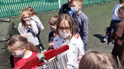 Оркестр військової частини Нацгвардії України провів урок музики для луцьких школярів Оркестр військової частини Нацгвардії України провів урок музики для луцьких школярів