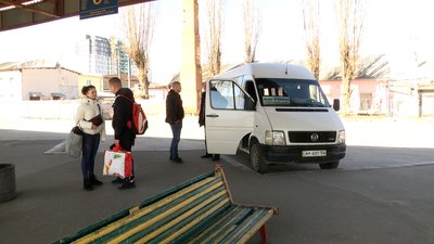 У Житомирі частково відновлюють роботу приміські та міжміські автобусні маршрути
