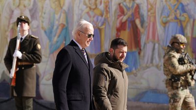Байден планує зідзвонитися із Зеленським