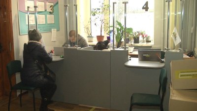 Представники з Луганщини допомагають переселенцям у Хмельницькому