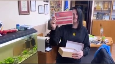 Працівниця Львівської облради, якій подарували перепустку, отримала догану
