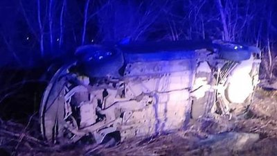 Авто перекинулося: у ДТП на Львівщині травмувалися троє людей, серед них — дитина