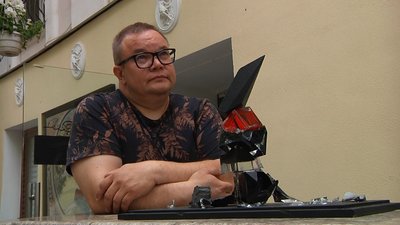 "Це – накопичений біль від того, що я постійно бачу": одесит створив артоб'єкт, присвячений війні "Це – накопичений біль від того, що я постійно бачу": одесит створив артоб'єкт, присвячений війні