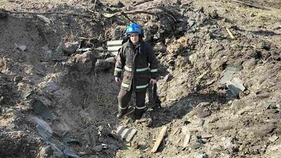 Російські військові вдруге обстріляли з повітря село на Житомирщині Російські військові вдруге обстріляли з повітря село на Житомирщині