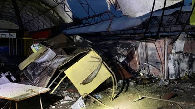 Війська РФ обстріляли Нікопольський район Дніпропетровщини: троє людей пораненi