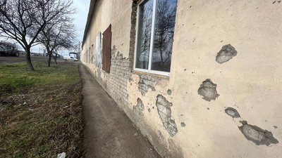 "Країну годувати треба": як працювало аграрне підприємство Криворіжжя біля лінії фронту "Країну годувати треба": як працювало аграрне підприємство Криворіжжя біля лінії фронту