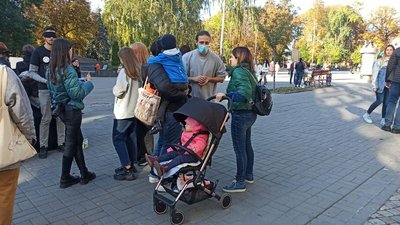 "Відкрий очі". У Вінниці пройшла акція на підтримку веганства "Відкрий очі". У Вінниці пройшла акція на підтримку веганства