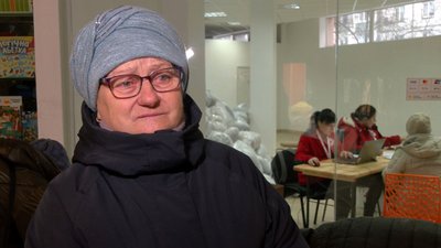 У Черкасах переселенцям видали продуктові набори та посуд У Черкасах переселенцям видали продуктові набори та посуд