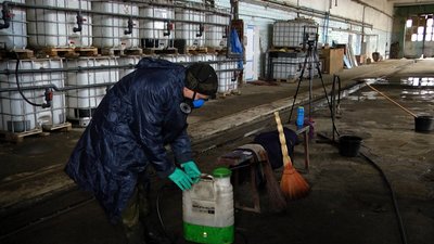 У Житомирі дві бригади щоденно дезінфікують комунальний громадський транспорт У Житомирі дві бригади щоденно дезінфікують комунальний громадський транспорт