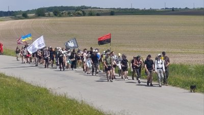 "Є військові, які проводять тут відпустку ": на Рівненщині стартував мандрівний табір "Стежками князів Острозьких" "Є військові, які проводять тут відпустку ": на Рівненщині стартував мандрівний табір "Стежками князів Острозьких"