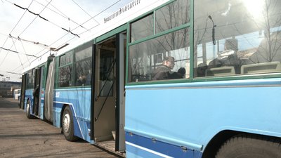 Єдиний у світі: у Черкасах курсував тролейбус-літак "Київ-12.05" Єдиний у світі: у Черкасах курсував тролейбус-літак "Київ-12.05"